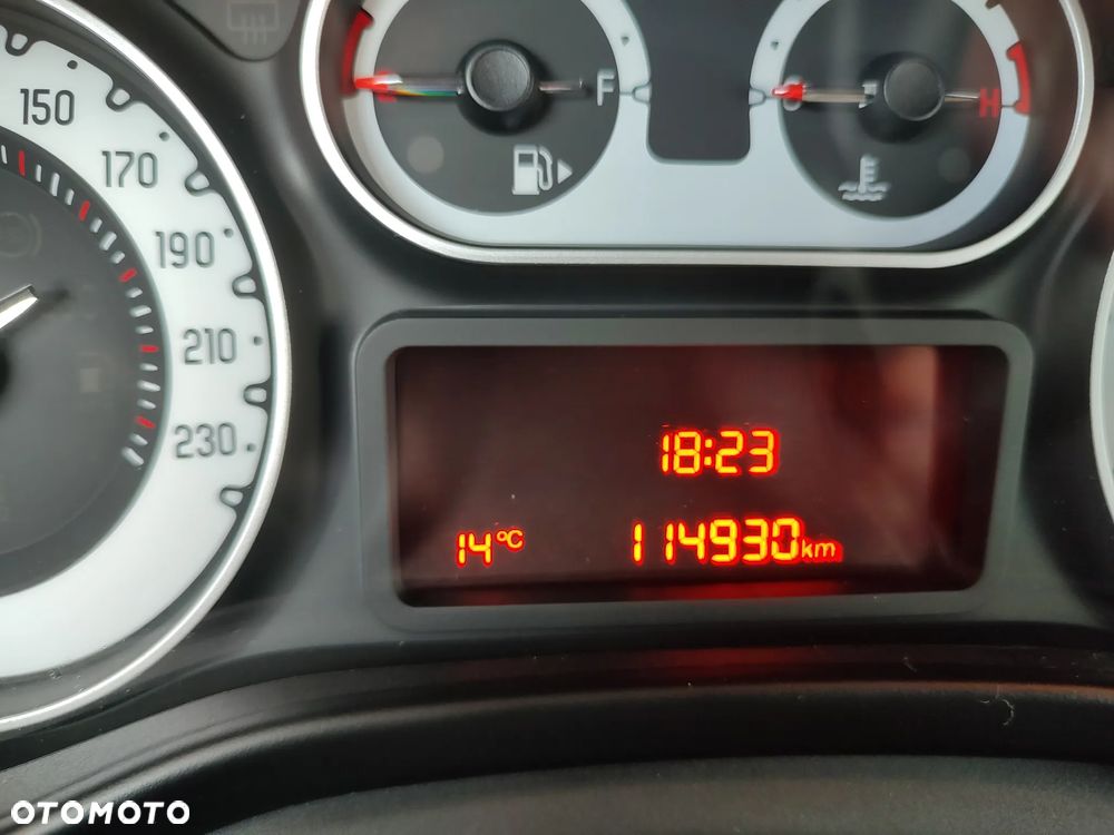 Fiat 500L 1.6 Multijet Trekking S&S - 16