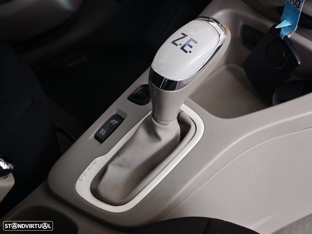 Renault Zoe (c/ Bateria) 22 kwh Life - 35
