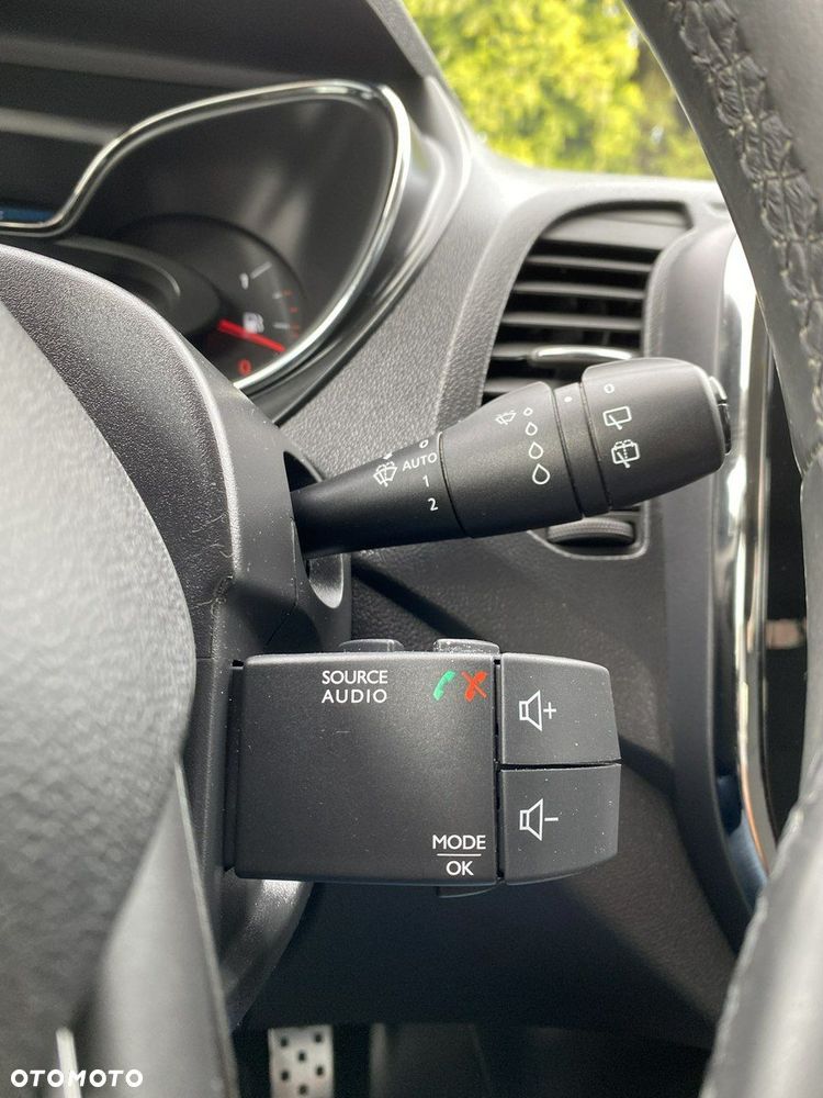 Renault Captur - 22