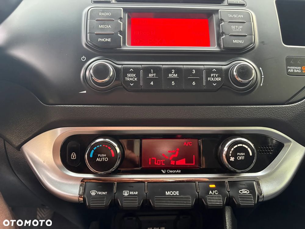 Kia Rio - 13