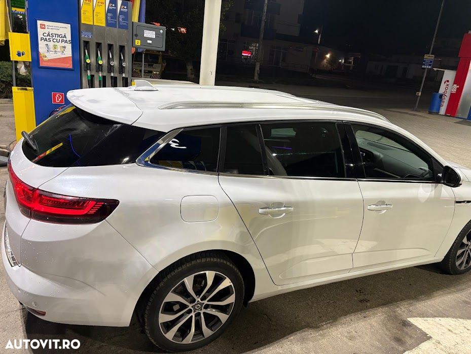 Renault Megane TCe 140 GPF EDC Techno - 4