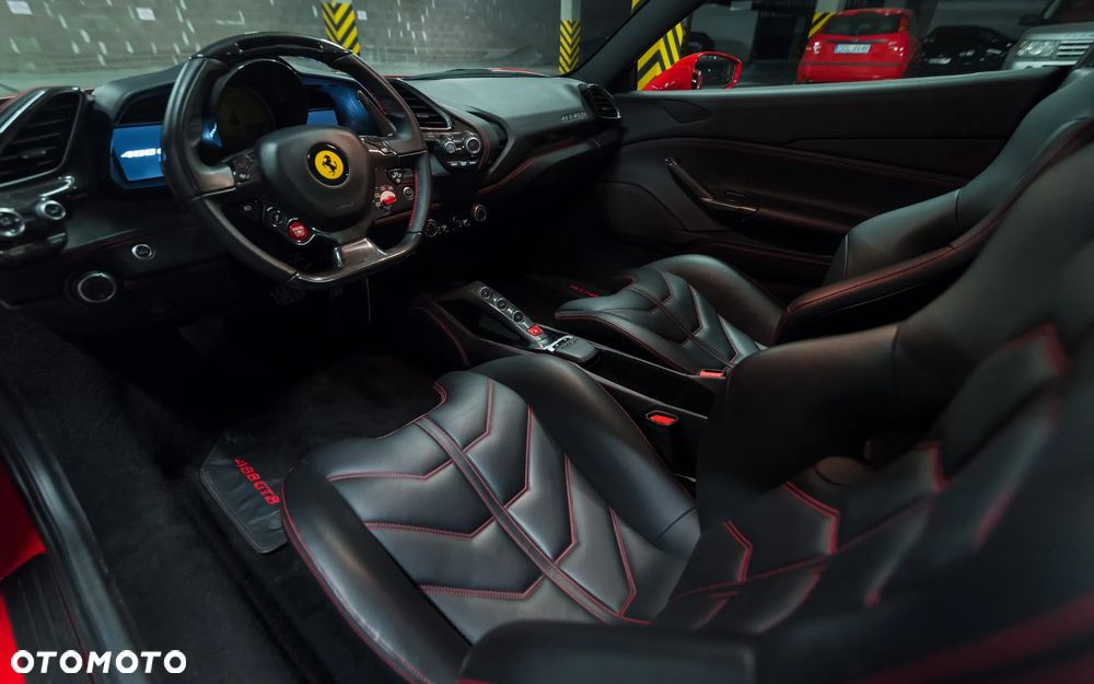 Ferrari 488 - 14