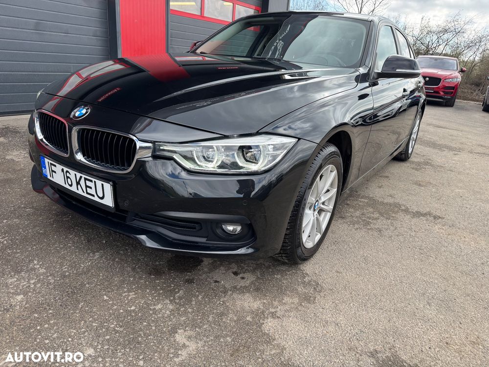 BMW Seria 3 318i Sport Line - 12