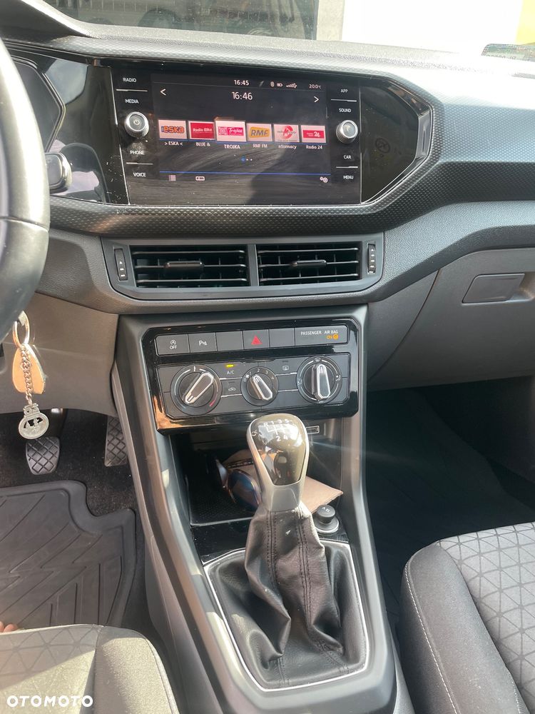 Volkswagen T-Cross - 13