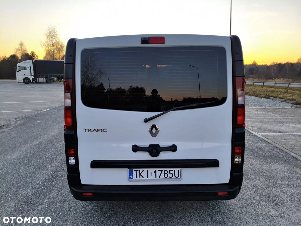 Renault Trafic 2.0 dCi - 15
