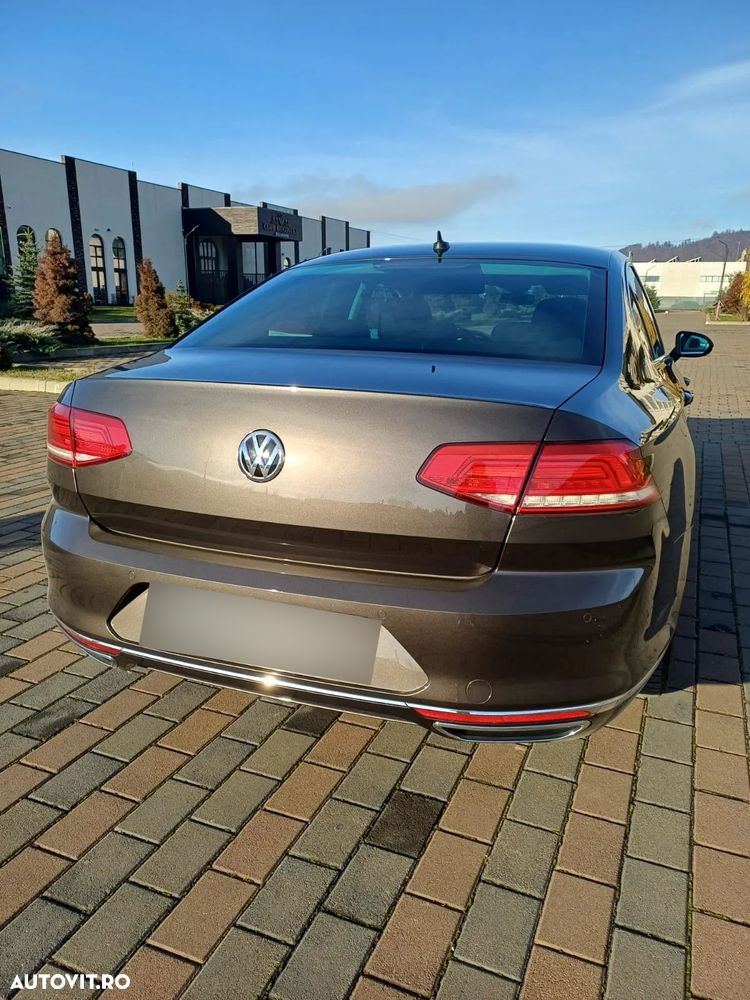 Volkswagen Passat - 10
