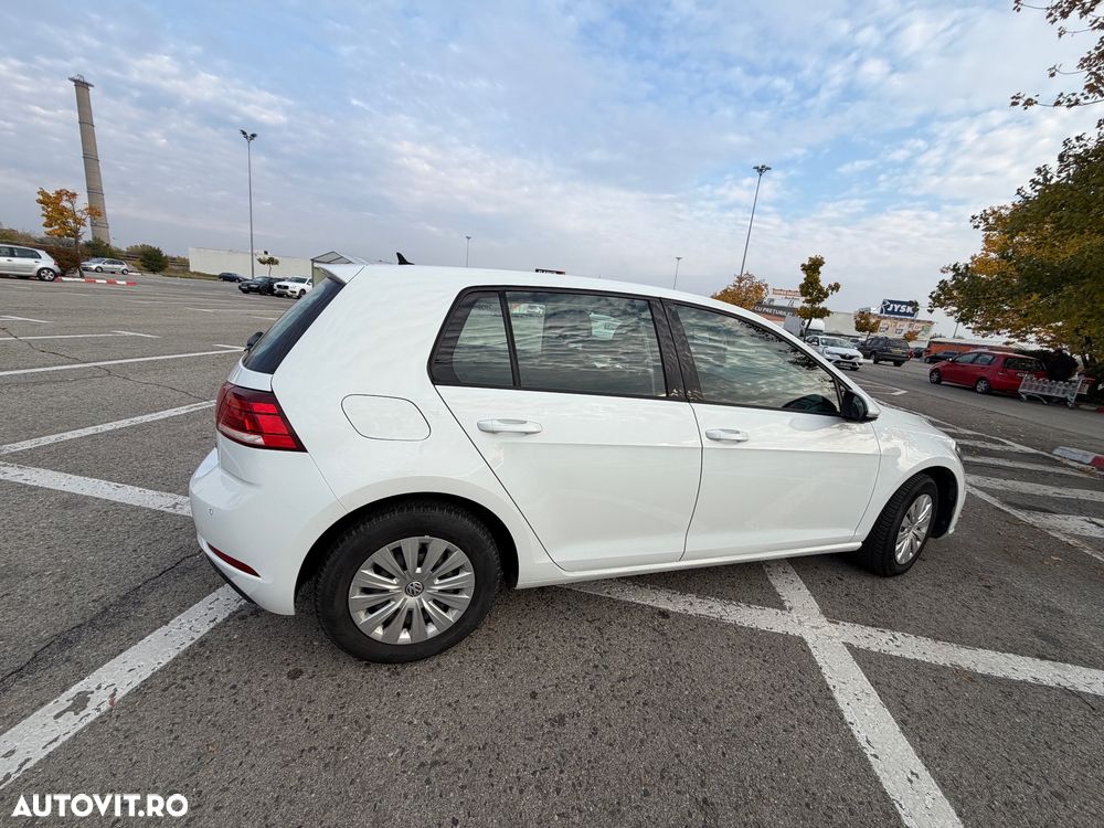 Volkswagen Golf - 3