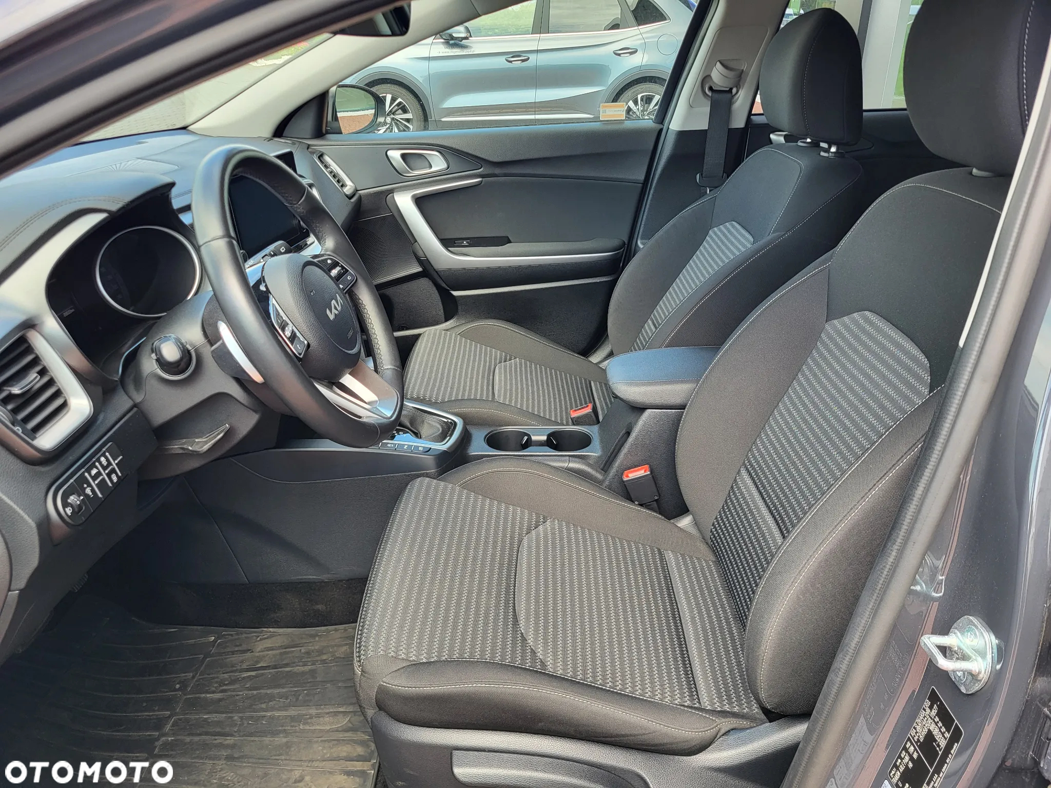 Kia Ceed - 13