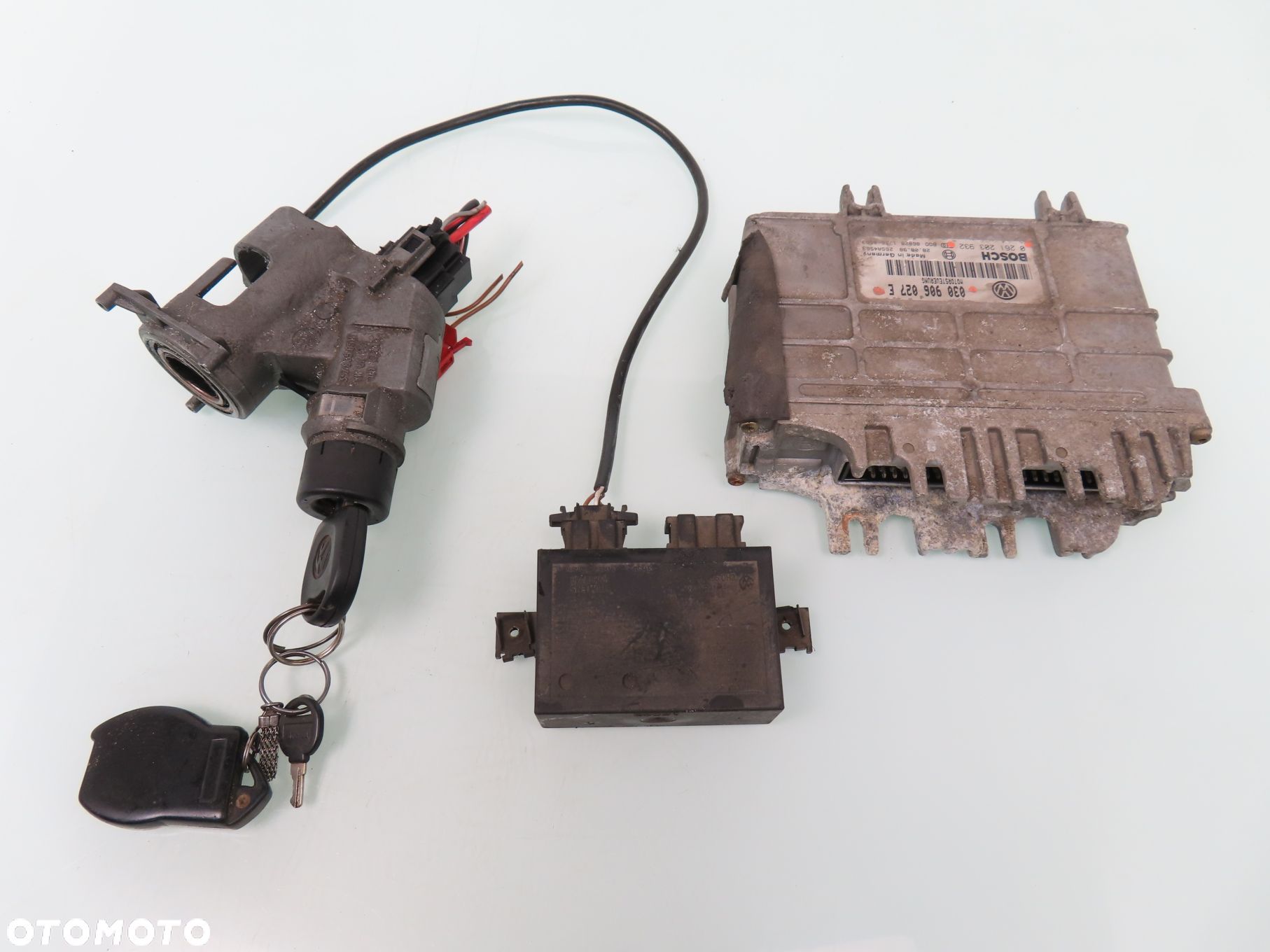 STACYJKA STEROWNIK VW POLO III 6N1 1.0 030906027E 0261203932 - 1