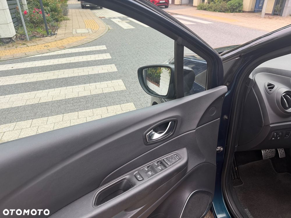 Renault Captur - 24