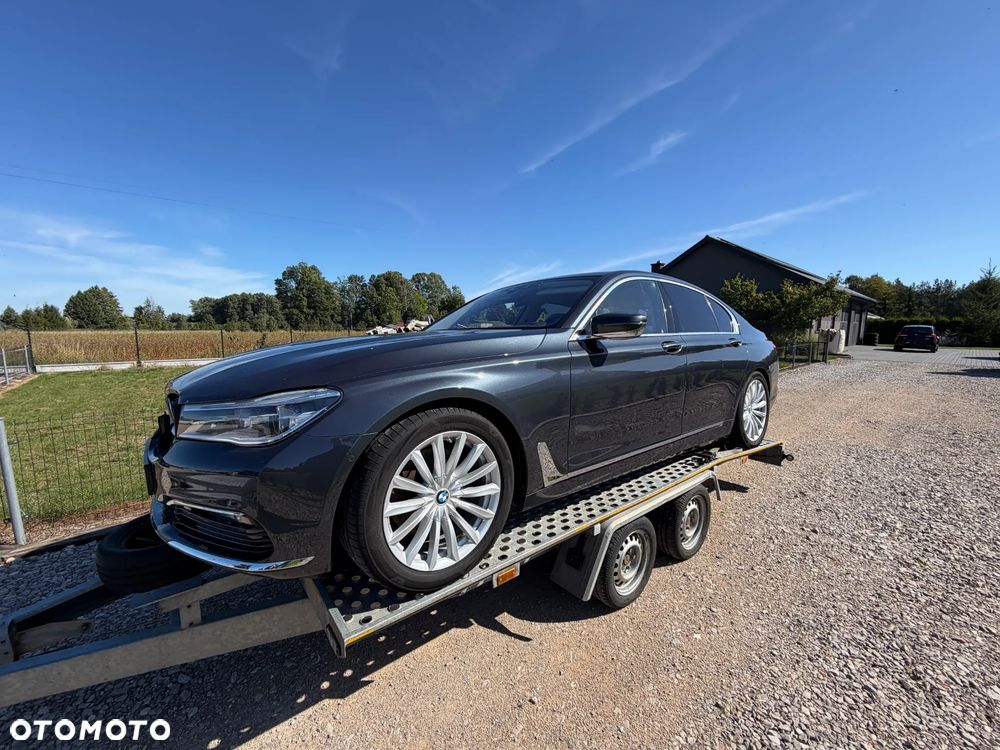 BMW Seria 7 - 11