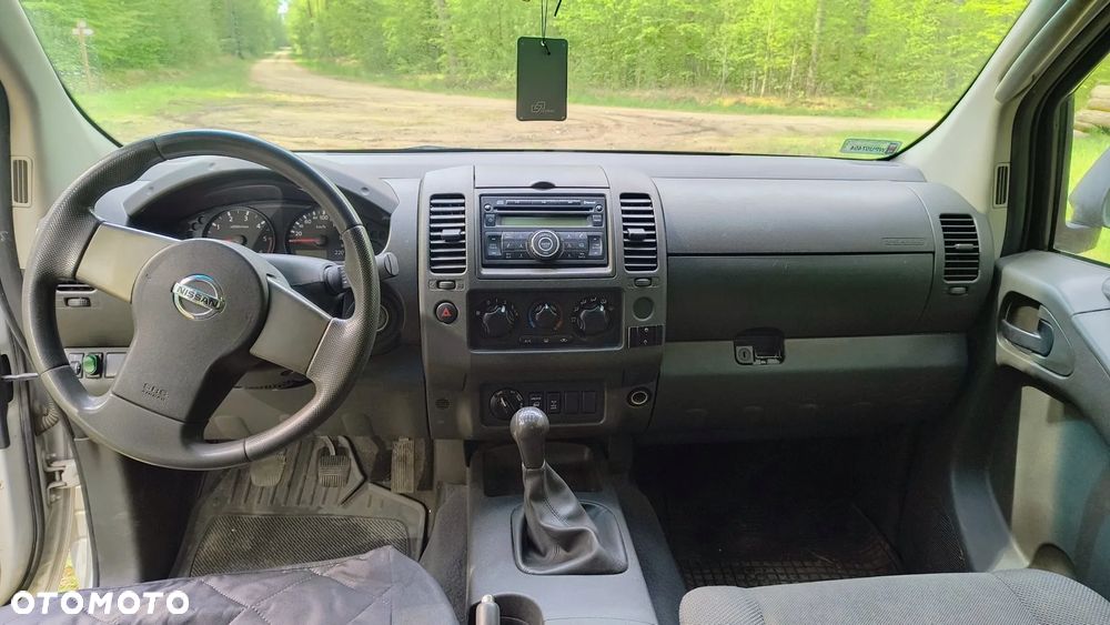 Nissan Navara 2.5 D FE - 7