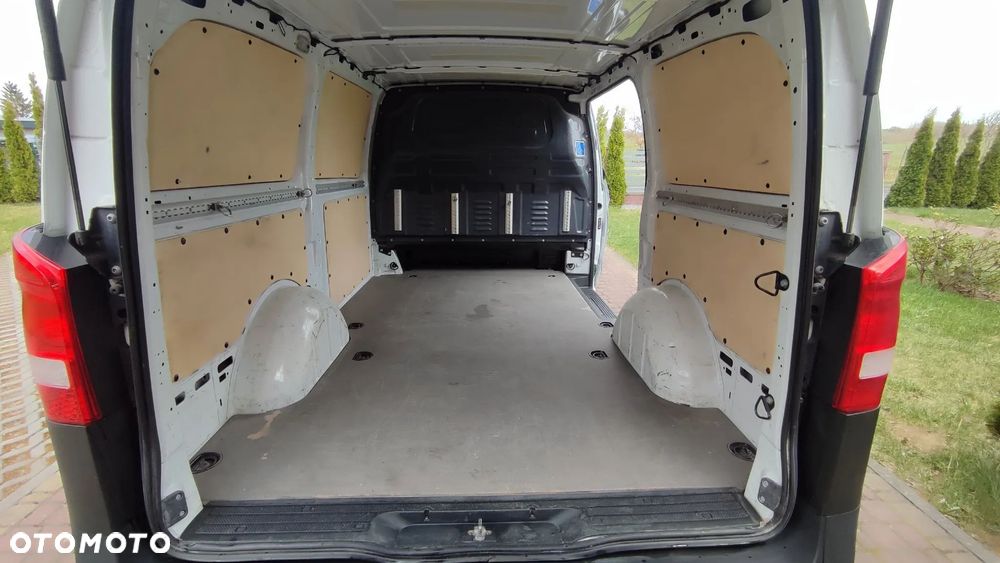 Mercedes-Benz Vito - 16