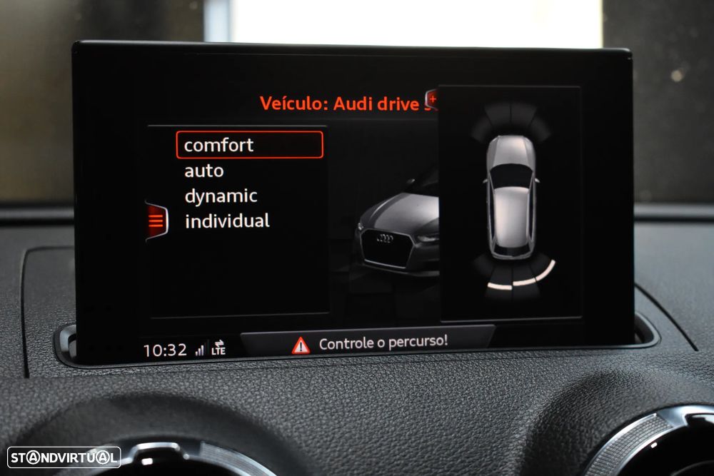 Audi RS3 Sportback 2.5 TFSI quattro S tronic - 39