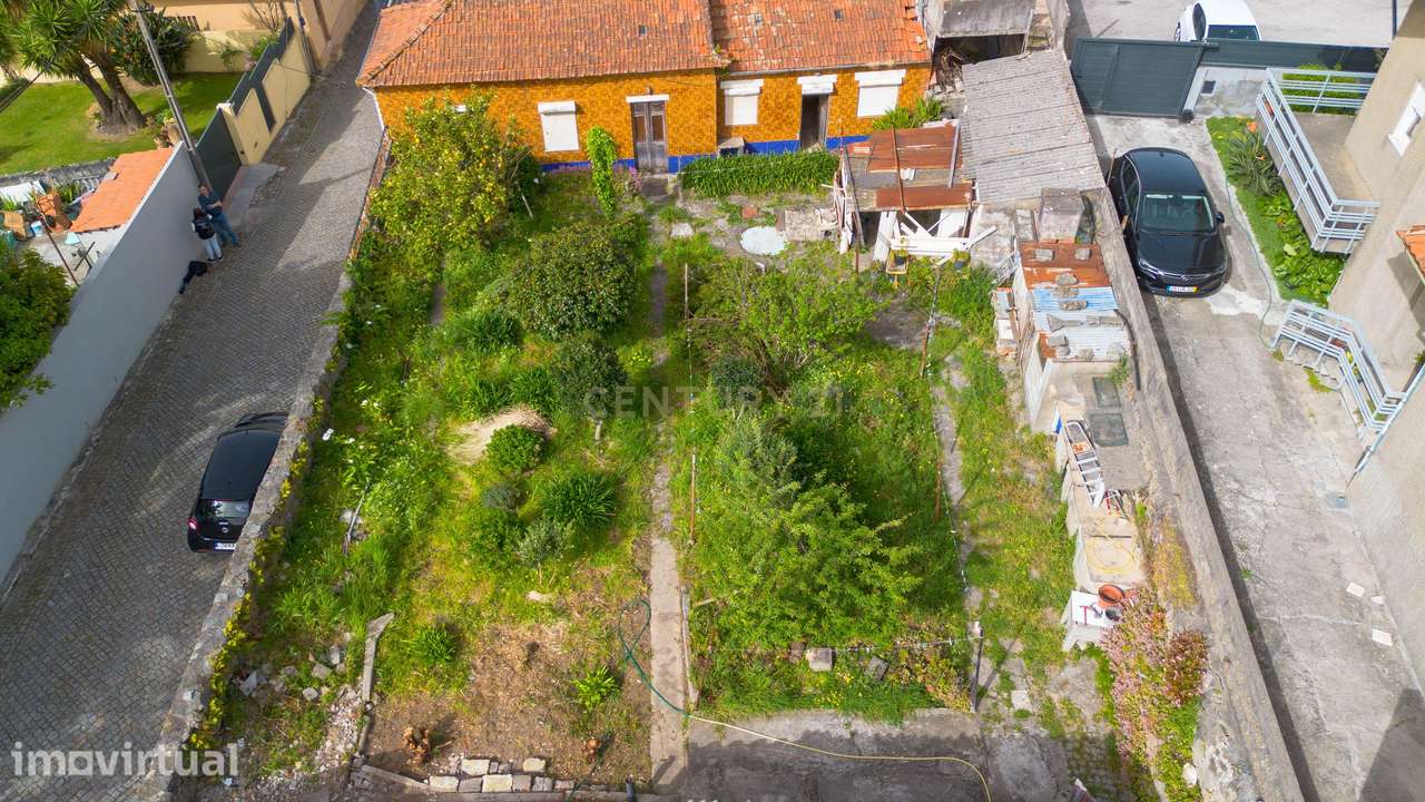 Terreno na Madalena com PIP em aprovação para 3 moradias novas. - Grande imagem: 2/10