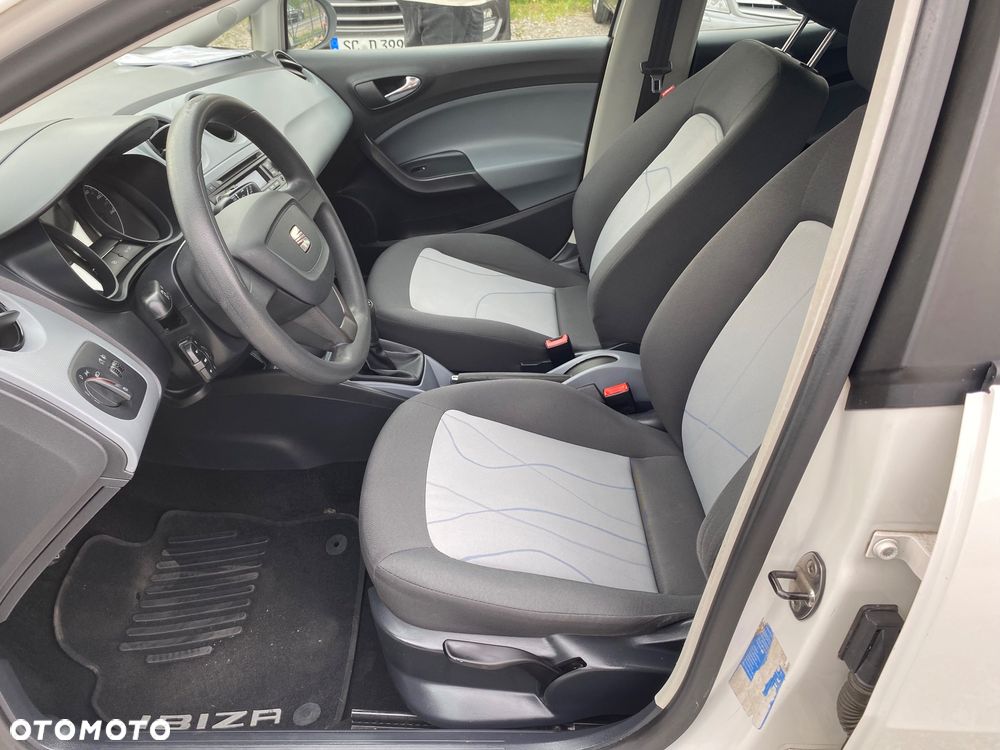 Seat Ibiza 1.4 16V Reference - 23
