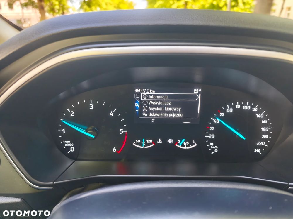 Ford Focus 1.5 EcoBlue Start-Stopp-System COOL&CONNECT - 19