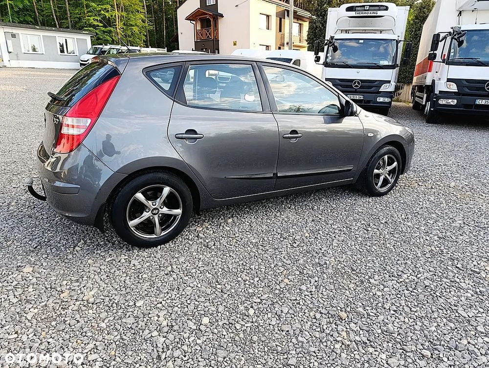 Hyundai i30 1.4 Classic + - 6