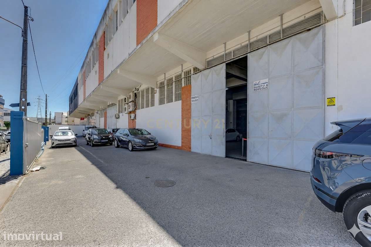 Espaço Logístico com 1.849 m² e Acesso TIR | Odivelas - Grande imagem: 3/31