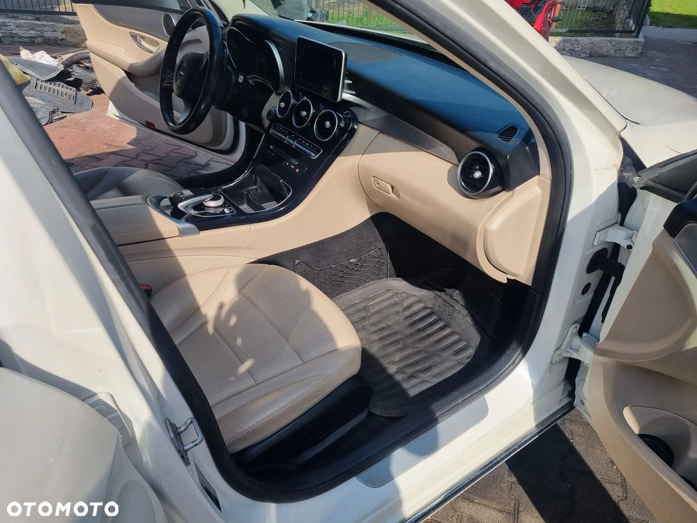 Mercedes-Benz Klasa C 200 (BlueTEC) d T 7G-TRONIC Avantgarde - 12