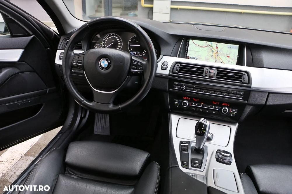 BMW Seria 5 520d Aut. - 12