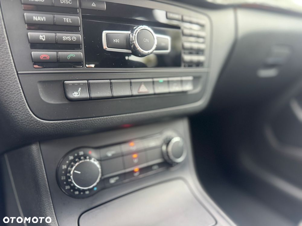 Mercedes-Benz Klasa B 180 BlueEFFICIENCY Edition Style - 15