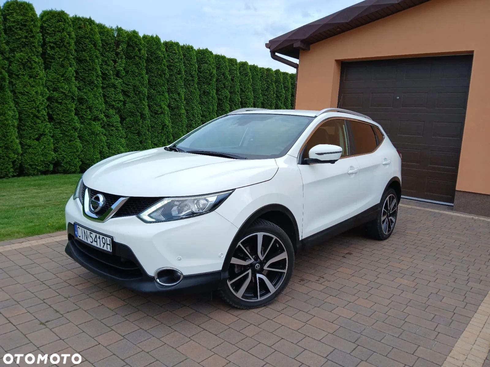 Nissan Qashqai 1.6 DIG-T Tekna+ - 1