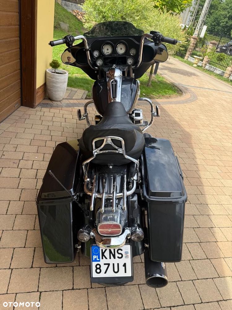 Harley-Davidson Touring Street Glide - 10