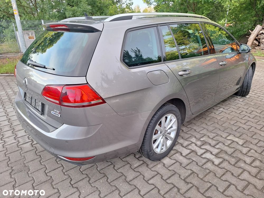 Volkswagen Golf - 11