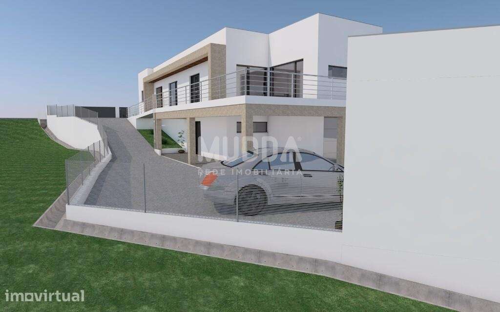 Terreno com Viabilidade de Construção | Projeto de Moradia Unifamiliar - Grande imagem: 4/9