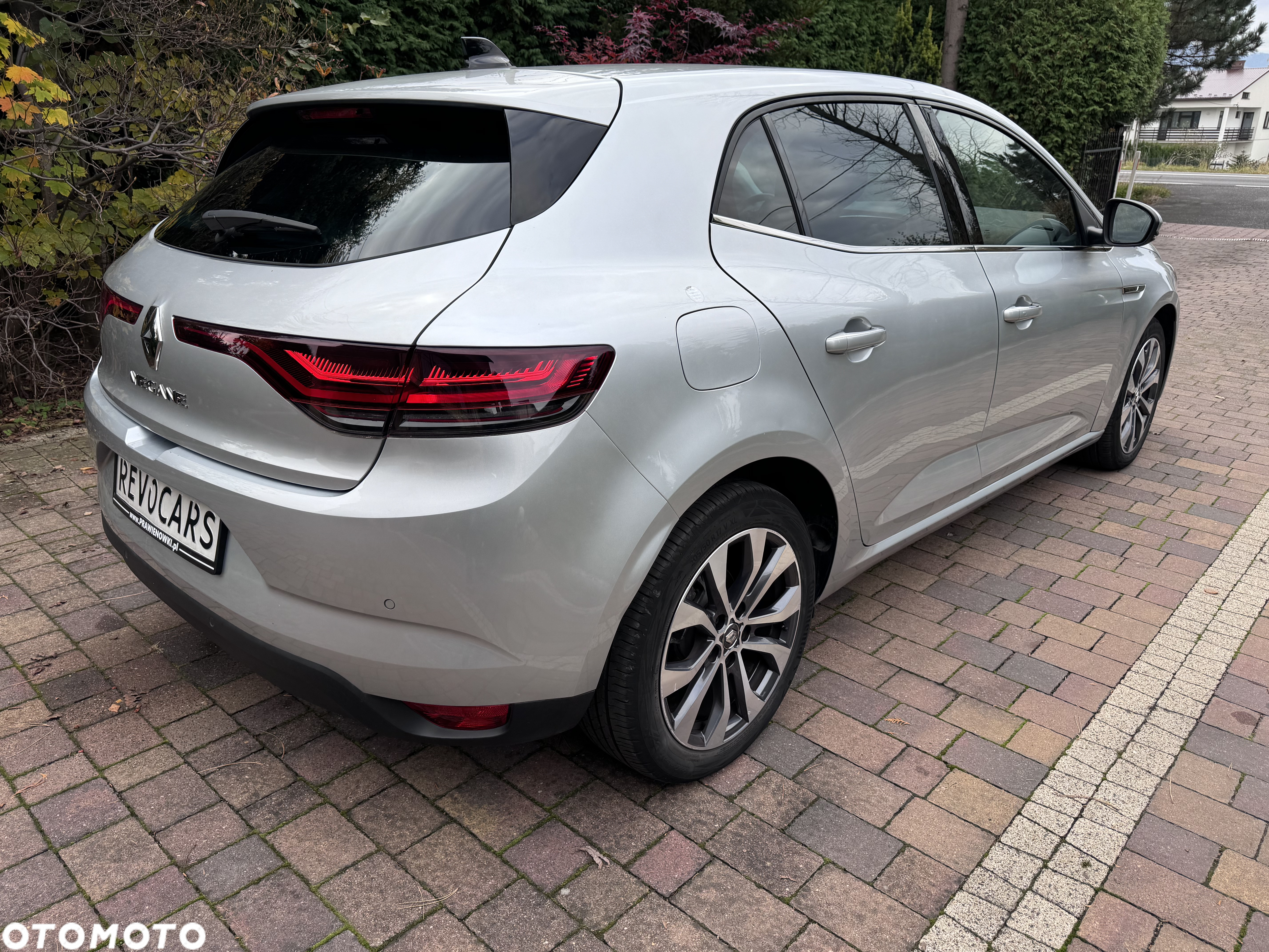 Renault Megane 1.3 TCe FAP Techno EDC - 27