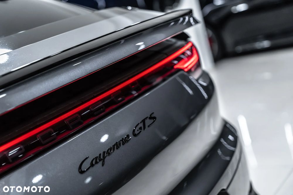 Porsche Cayenne - 10