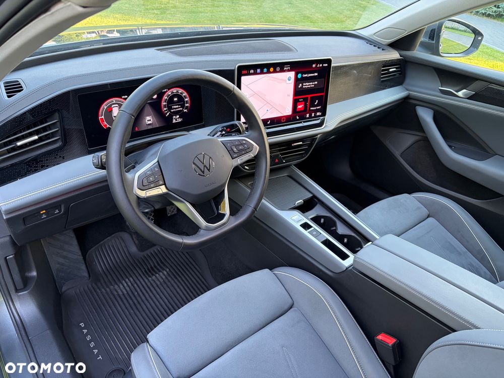 Volkswagen Passat - 17