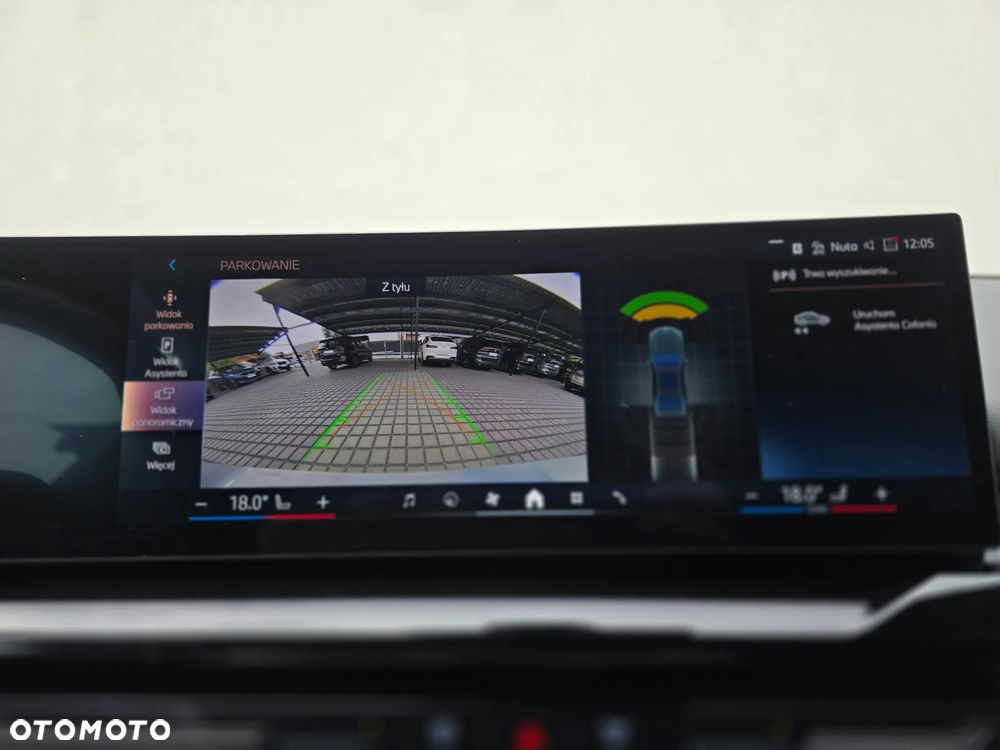 BMW Seria 5 520d xDrive - 17