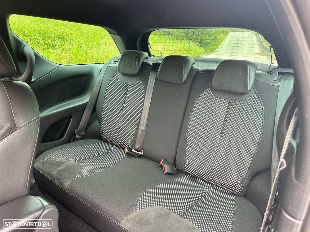 Citroën DS3 1.6 e-HDi Airdream Sport Chic - 14