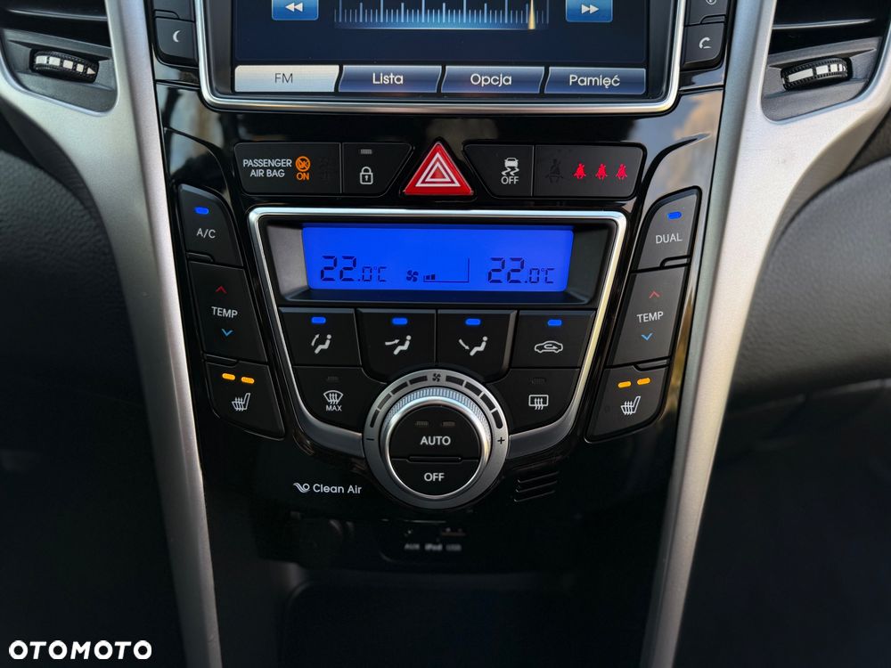 Hyundai i30 1.4 Fifa World Cup Edition - 25