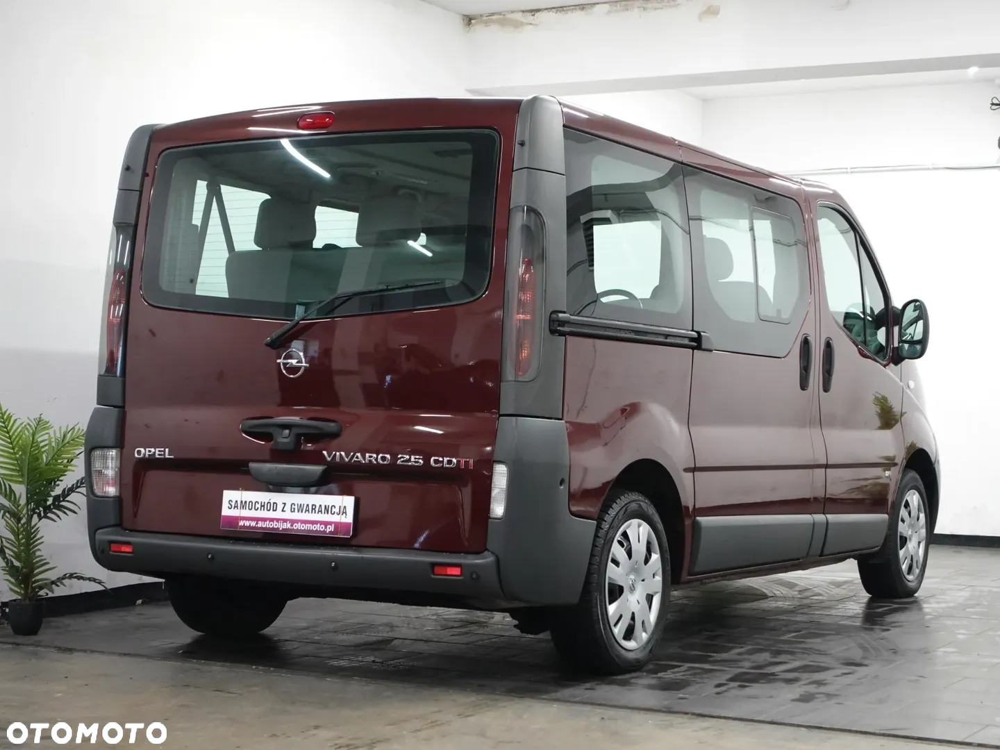 Opel Vivaro 2.5 CDTI L1H1 Life Edition - 8