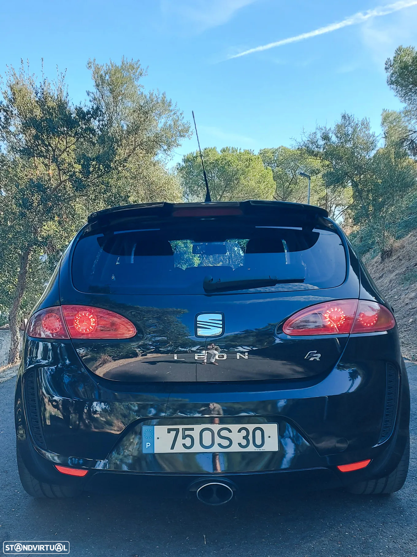 SEAT Leon 2.0 TDI DPF FR - 4