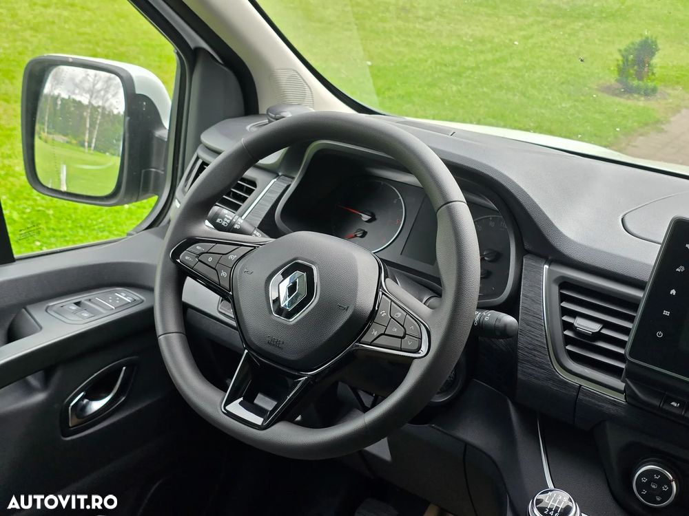 Renault Trafic - 25
