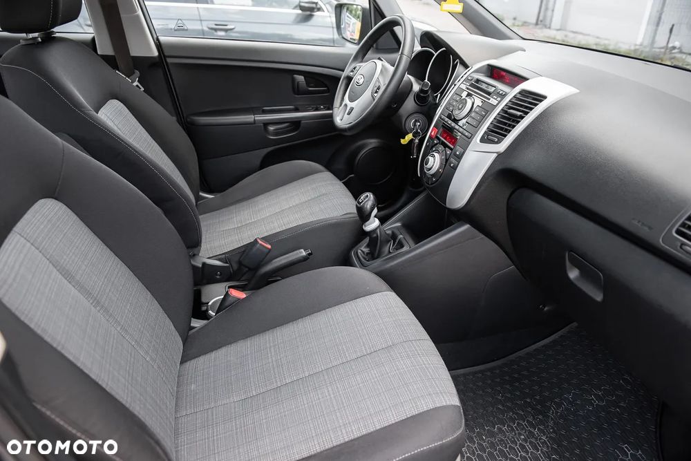 Kia Venga 1.4 CVVT Titanium Collection - 28