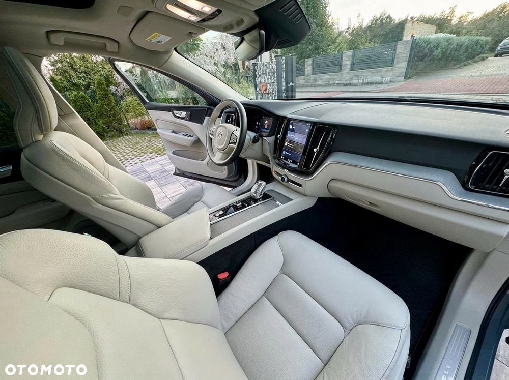 Volvo XC 60 - 16
