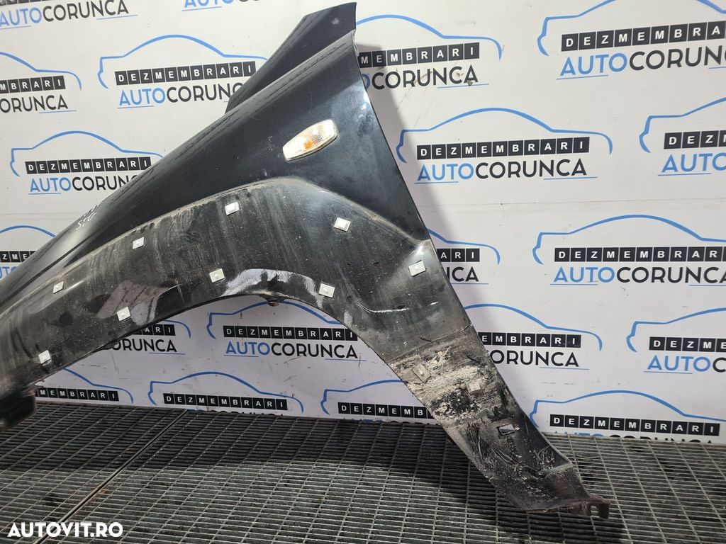 Aripa Stanga Fata Kia Sportage II 2006 - 2010 4 Usi NEGRU (947) - 2