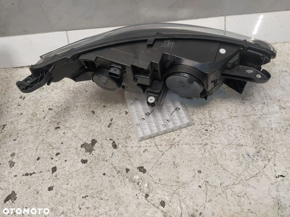 CITROEN C4 II DS4 REFLEKTOR LAMPA PRAWA LEWA PRZÓD PRZEDNIA NOWA - 19