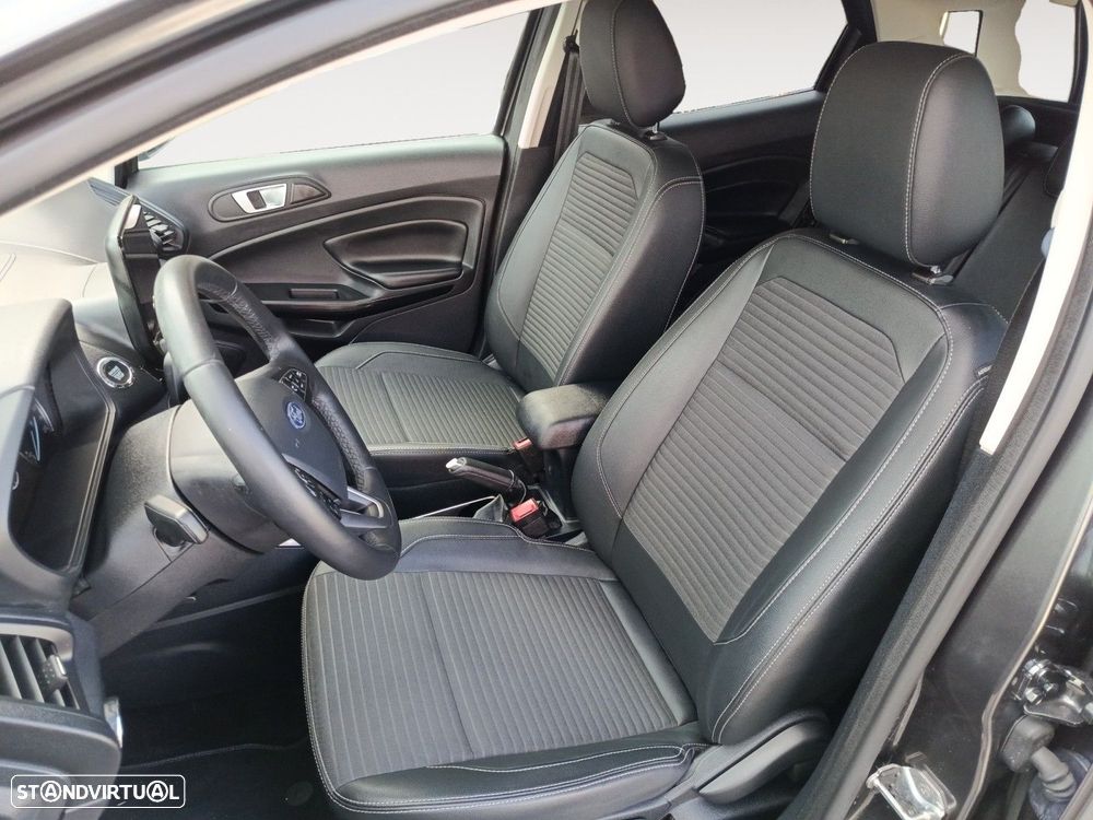 Ford EcoSport 1.0 EcoBoost Titanium — fotografia 9