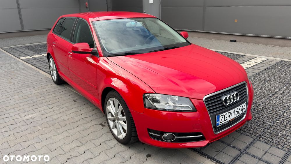 Audi A3 Sportback 1.6 TDI DPF S line Sportpaket - 1