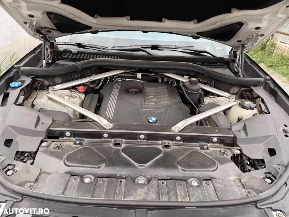 BMW X6 - 24
