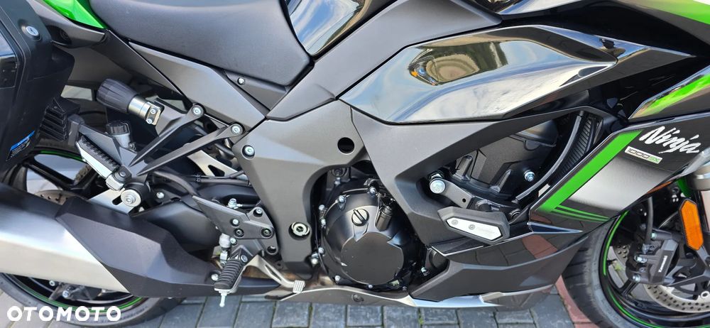 Kawasaki Ninja 1000 SX - 21