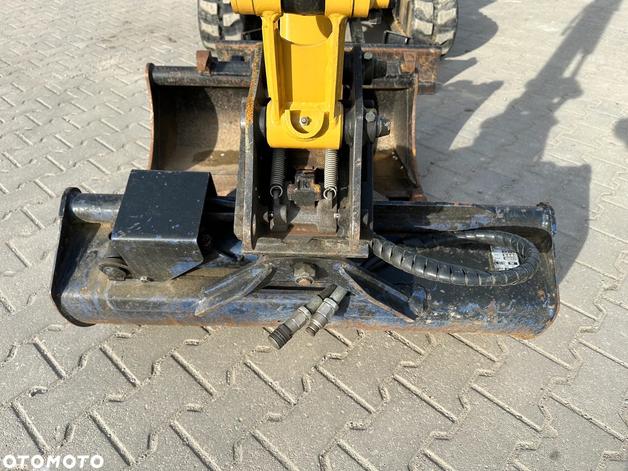 Caterpillar 302 - 25