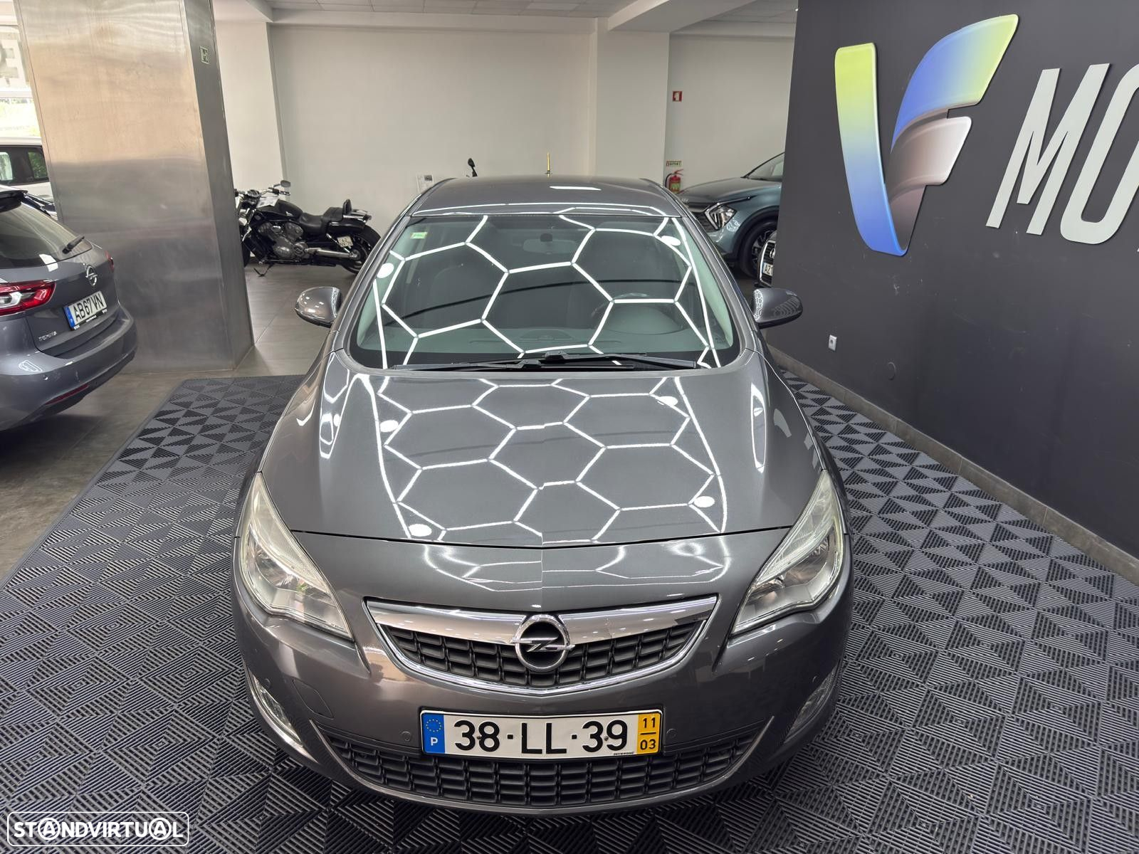 Opel Astra 1.3 CDTi Cosmo - 4