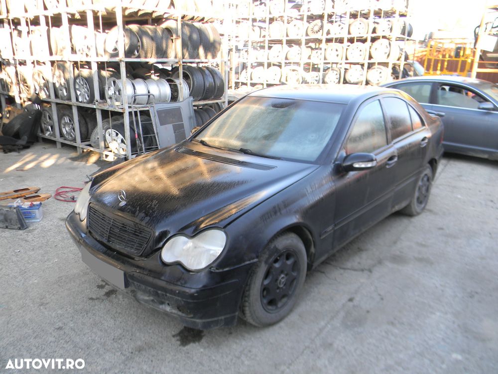 Dezmembrari  Mercedes-Benz C-CLASS (W203)  2000  > 2007 C 200 CDI (20